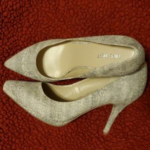 Nine West shoe